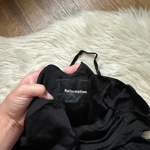 REFORMATION IIona Wrap Top In Black - Picture 4 of 5